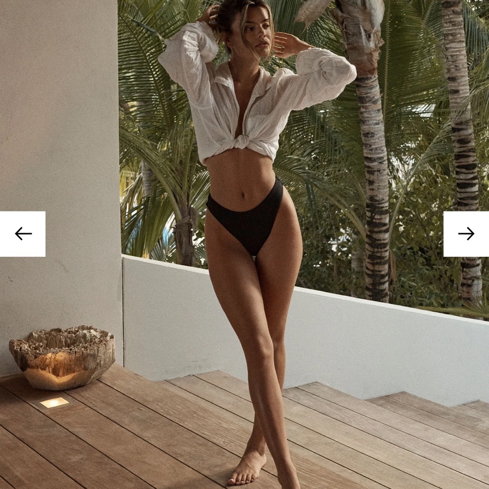 Monday swimwear capri swim bottom size medium